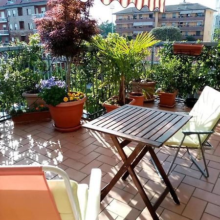 Appartamento Con Terrazzo A Gorgonzola Eksteriør billede