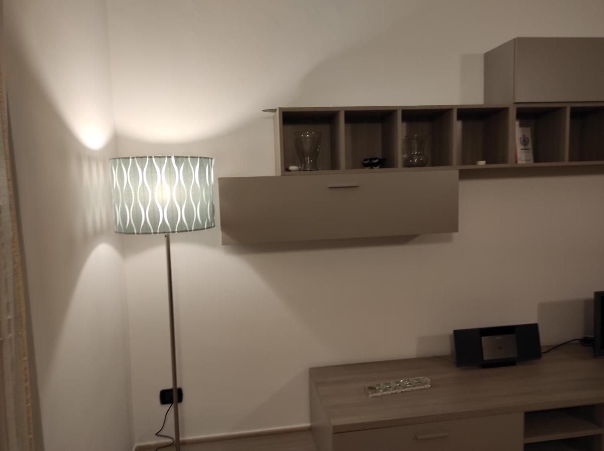 Appartamento Con Terrazzo A Gorgonzola Eksteriør billede